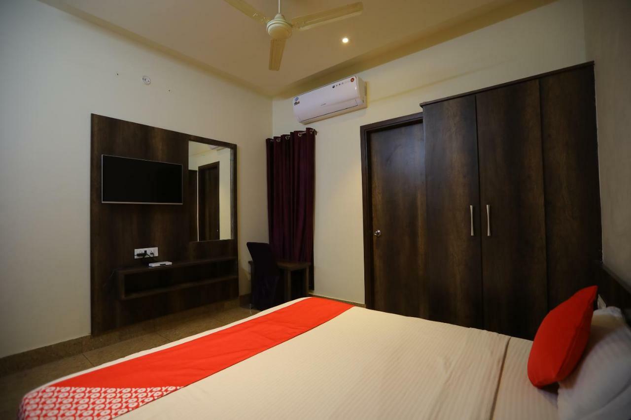 Oyo 40791 Hotel Hot N Fast Suratgarh Exterior photo
