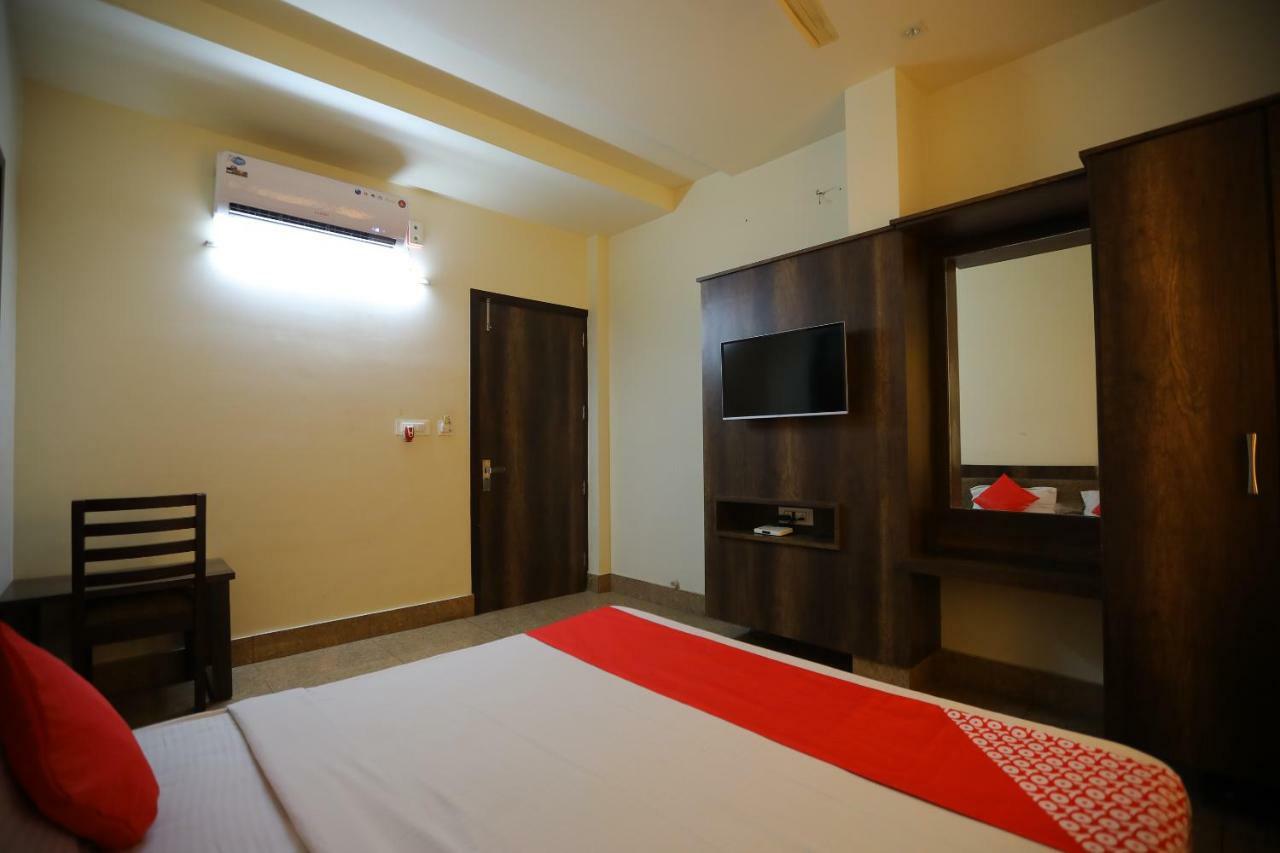Oyo 40791 Hotel Hot N Fast Suratgarh Exterior photo