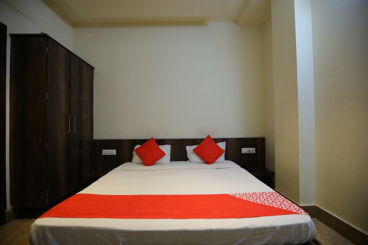 Oyo 40791 Hotel Hot N Fast Suratgarh Exterior photo